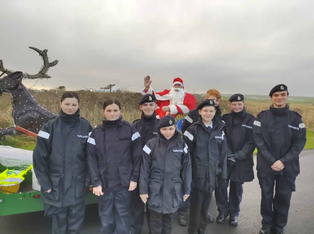 Sea Cadets stood with the Wold Lions Santa Sleigh